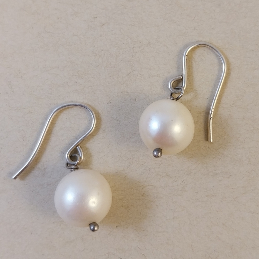 Sterling Silver Freshwater Pearl Drop Earrings